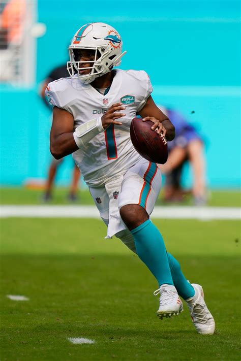 Dolphins Much Improved Defense Takes Pressure Off Tua The Seattle Times
