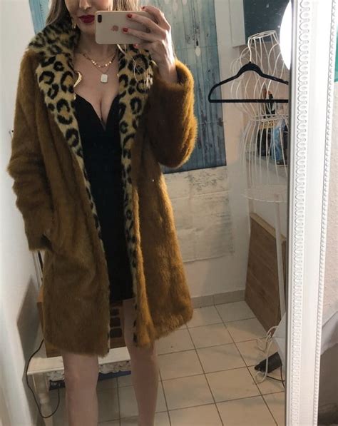 Kk girls fake fur fur fet fetish Chicas desnudas y sus coños