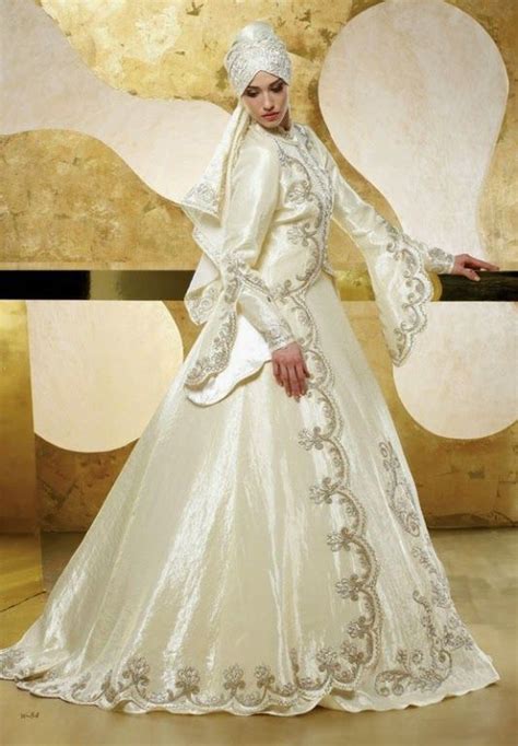 10 Traditional Wedding Dresses From Around The World You Might Want To