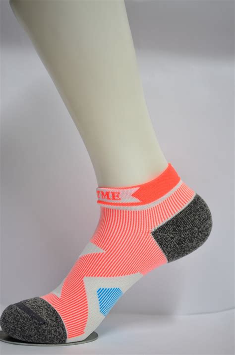 Ankle High Compression Socks Moisture Wicking Shock Absorption