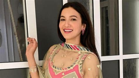 gauahar khan biography height weight age affairs and more