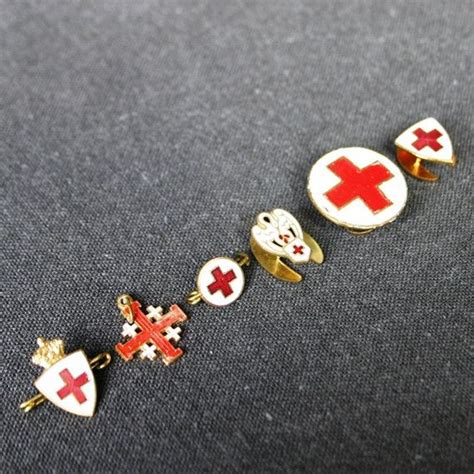 Red Cross Vintage Pins Instant Collection Of Five Etsy Red Cross