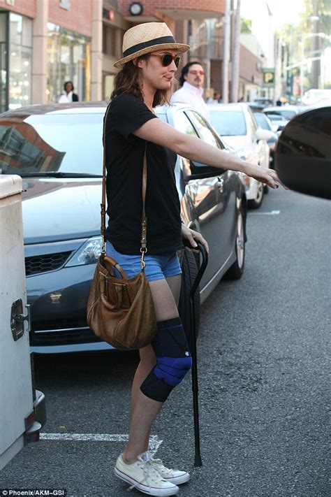 Cobie Smulders Walks With Her Knee Wrapped And A Stick A Month After
