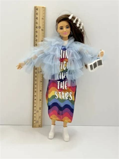 Barbie Extra Doll Shine Bright Like The Stars Ruffle Coat 9 Mattel