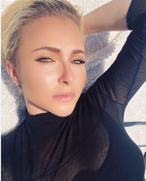 Hayden Panettiere Shows Off Huge Neck Tattoo After Reconciling With Bad