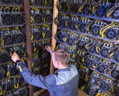 In november of 2020, the price of bitcoin was about $17,900 per bitcoin, which means you'd earn $111,875 (6.25 x 17,900) for completing a. Massive 70 MW Bitcoin Mining Rig Shipped to Russia ...