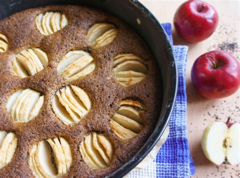 Mohn - Apfel Kuchen mit Leinsamen Rezept für 6 Personen