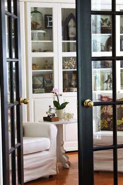 Looking to paint your front door a different color? My Sweet Savannah: painting interior doors black