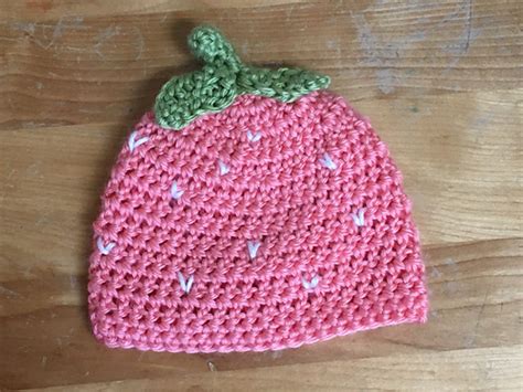 Ravelry Newborn Strawberry Hat Pattern By Rebecca Vendetti