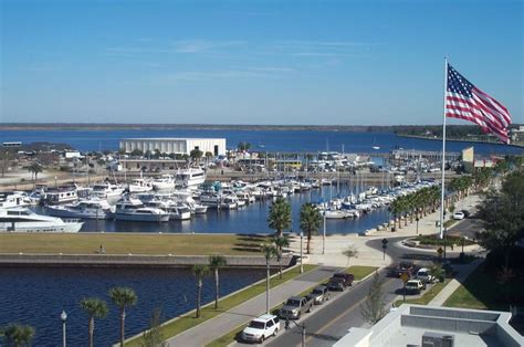 Monroe Harbour Marina - Sanford, Florida - Marinalife | Sanford florida, Florida travel, Florida