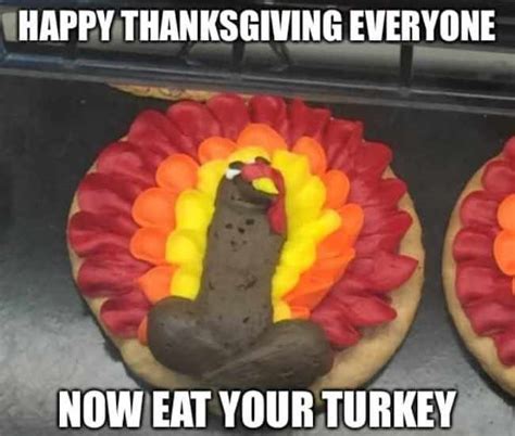 51 funniest happy thanksgiving day memes 2023