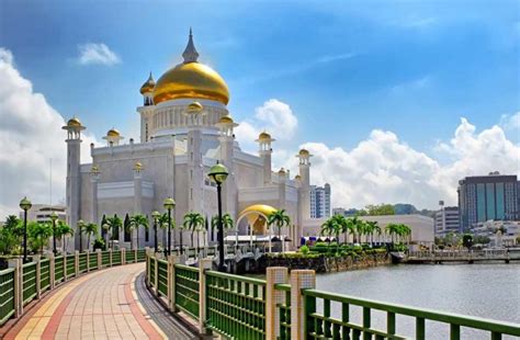 Istana Nurul Iman Sultans Palace2 Living Nomads Travel Tips
