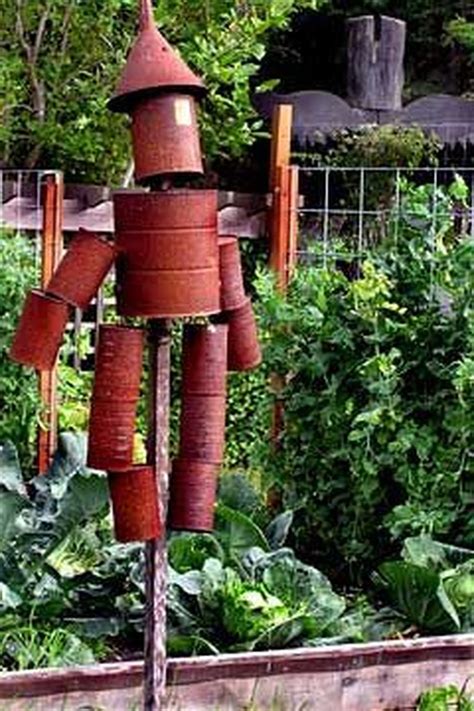 20 Fabulous Garden Scarecrow Ideas