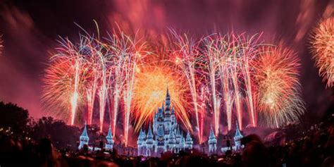 Walt Disney World To Live Stream Magic Kingdoms Fantasy In The Sky