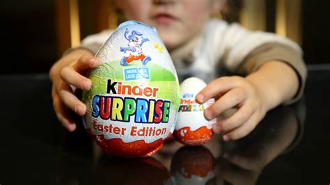 Észak-Írországban kemény drogot talált egy kisfiú a Kinder-tojás ...