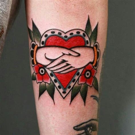 pin by shannon cruz on tattoos in 2023 american traditional tattoo traditional tattoo heart