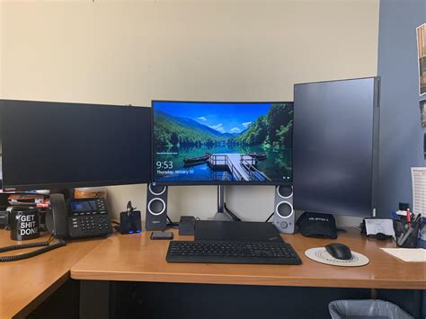 My office setup is finally complete : Workspaces