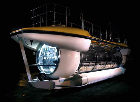 First Look At Triton Deepview A 24 Seat Submarine That Can Travel 328