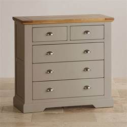 Find your favourite chest of drawers. Natural oak and light grey painted 2+3 chest of drawers.