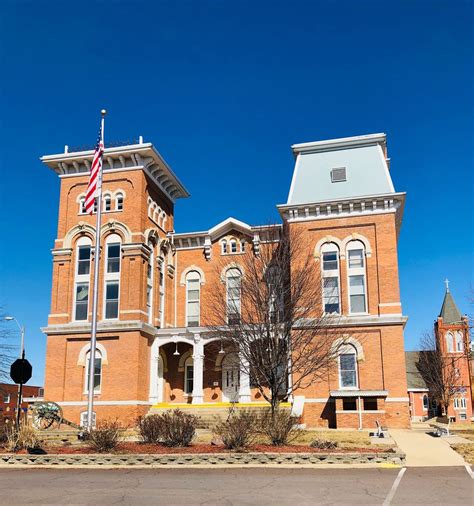 Historic Montgomery County Courthouse In Hillsboro Illinois Paul