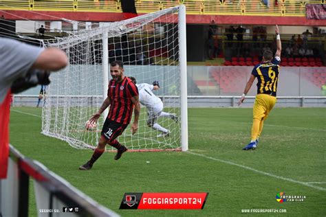 Foggiasport24.com sport magazine e news foggia calcio direttore: Foggia Calcio, Tortori: "Un boato allucinante. Un'emozione ...