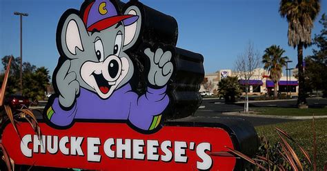 Chuck E Cheese Files Reorganization Bankruptcy Closes 3 Ohio Stores