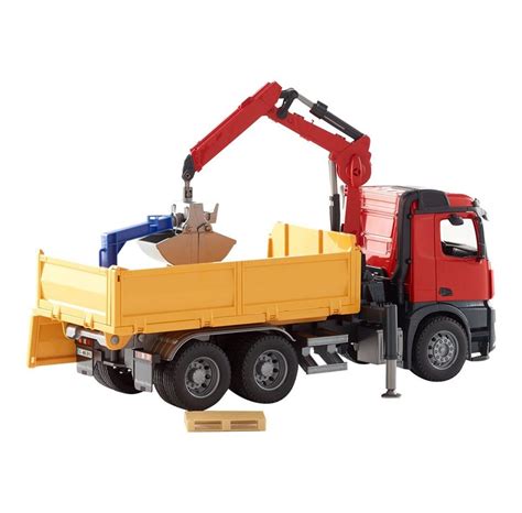 Bruder Mb Arocs Construction Truck W Crane Clamshell Buckets 2 Pallets