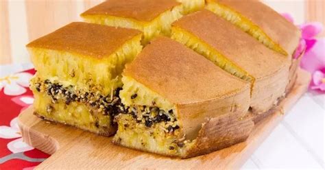 Bersarang camilan coklat keju kue manis martabak roti teflon telur terang bulan. #Resep Ramadan: Martabak Manis Coklat Kacang