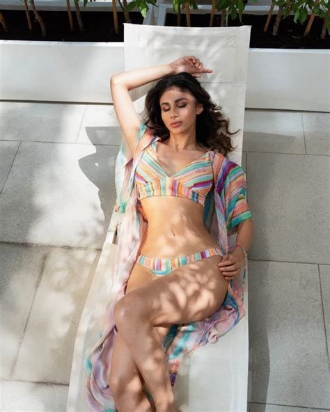 Mouni Roy Shares Bikini Photo Janmat Samachar
