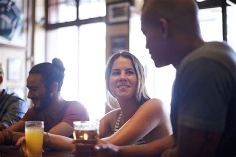 Modern Dating Is Making Us Drink More Thats Making Us Less Successful At It Huffpost Life