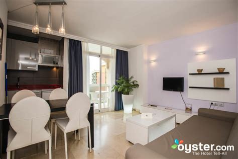 How far is the nearest beach? ¡Cuidado! 15+ Listas de Hotel Aguamarina Torremolinos ...