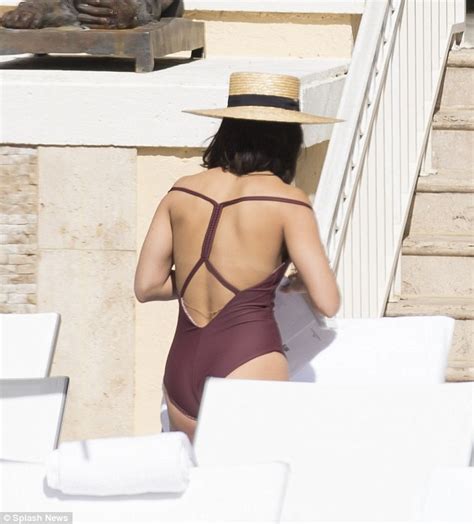 Vanessa Hudgens Shows Off Figure In Bathing Suit In Miami Daily Mail Online