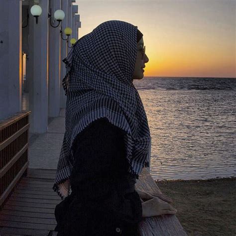 Read writing from siluet kebumen keren on medium. Ini Dia Arti Hijab Bagi Laudya Cynthia Bella Lifestyle