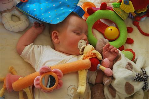 Complete Guide To Help Your Baby With Pacifiers Just Kids N Moms