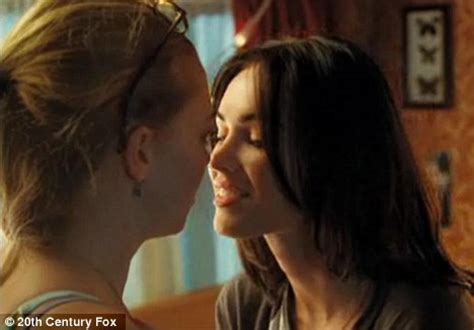Megan Fox And Amanda Seyfried Kissing In Jennifer S Body Nude Sex Scene