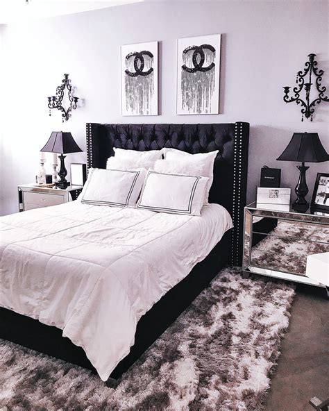 Black And White Decor Ideas For Bedroom Home Design Adivisor
