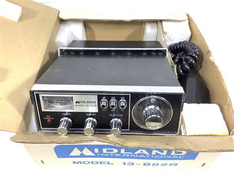 Lot 2 Vintage Midland Cb Radios