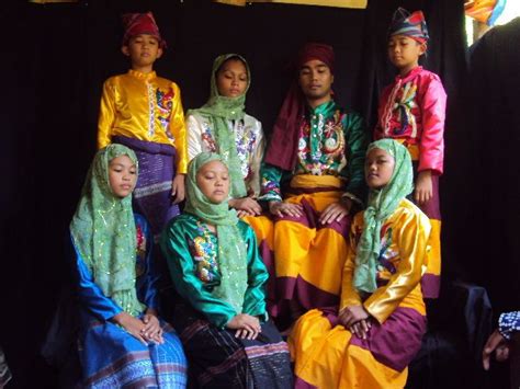 Maranao Ethnic Outfits Traditional Outfits Filipino Culture