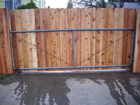 Sliding dog ear gate and fence Sliding dog ear gate - Deck ...