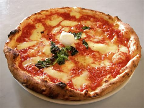 Traditional Italian Pizza The Most Popular Authentic Italian Pizzas