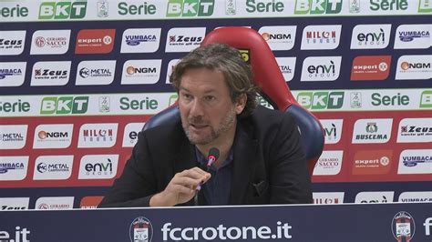 5 hours ago · marko pajac was shown a straight red card for brescia in the final minute after a reckless sliding tackle with studs up. Crotone-Brescia 2-2, mister Stroppa in conferenza - YouTube
