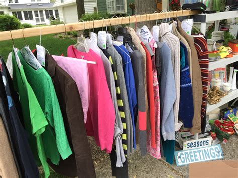 Feel free to use these images for inspiration for your own sign designs. How to Have a Successful Yard Sale: Tips and Tricks