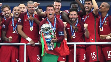 Deutschland schließt deal mit england. EM 2016 - Portugal erstmals Europameister, Frankreich am Boden - EM 2016 - Fußball - Eurosport ...