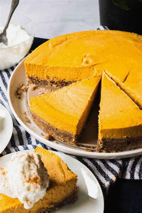 Best Low Carb Keto Pumpkin Cheesecake Recipe