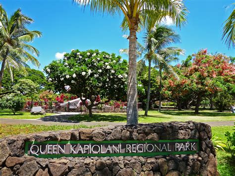 Queen Kapiolani Park Beautiful Places On Earth Hawaii Travel Oahu Hi