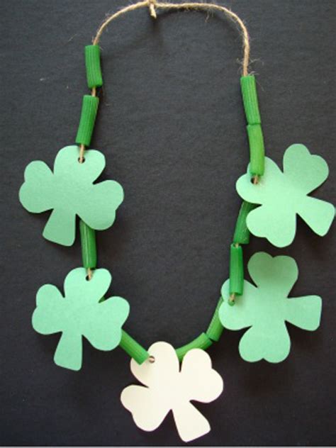 Patrick's day around the corner, you should. 30 Easy Peasy DIY St. Patrick's Day Crafts for Kids