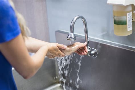 Hand Washing Procedures And Steps For Nurses Davidson Washroom