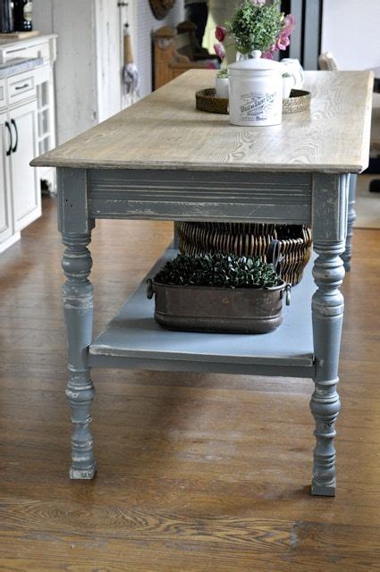 It seems like the obvious missing piece. 8 Foot Garage Find! | Kitchen farm table, Farmhouse ...