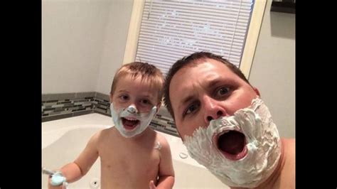 Życzenia na dzień ojca mogą być albo śmieszne, albo poważne i wzruszające. Życzenia na Dzień Ojca - YouTube