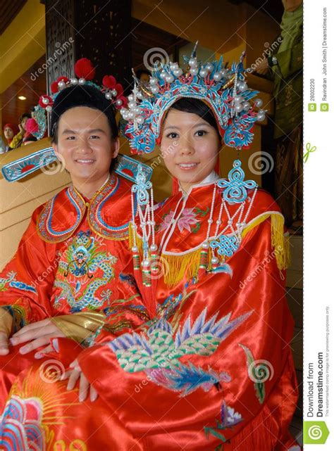 Chinese Wedding Couple Chinese Wedding Wedding Couples Couple Editorial